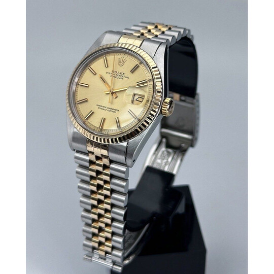 (SOLD!!) 36mm • 1973 Rolex DateJust 1601 Sigma Dial 2-Tone 18K Gold bezel on bracelet 